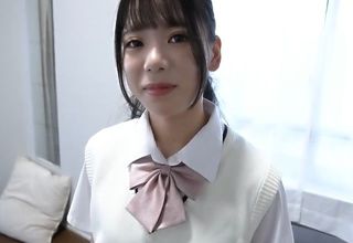 Bí ẩn vụ dụ dỗ nữ sinh ngây thơ lên giường đầy cám dỗ